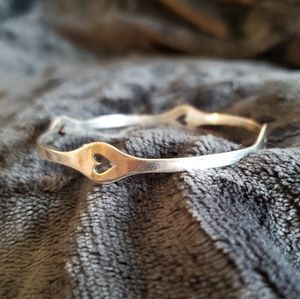 Rare James Avery Heart Cutout Bangle